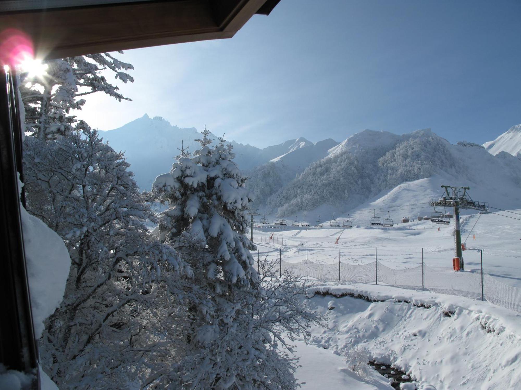 Gite-Hotel Le P'Tit Cham Le Mont-Dore Esterno foto