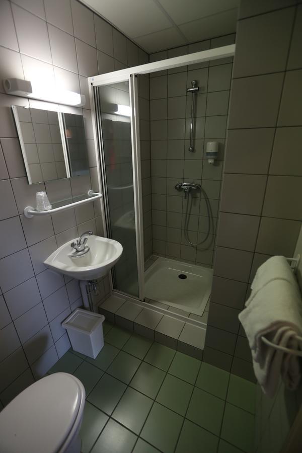 Gite-Hotel Le P'Tit Cham Le Mont-Dore Esterno foto