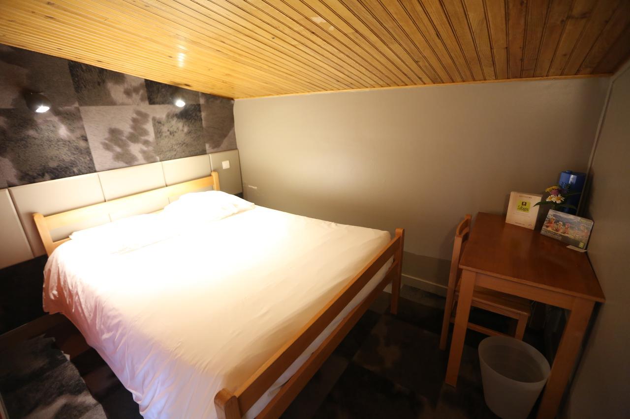 Gite-Hotel Le P'Tit Cham Le Mont-Dore Esterno foto